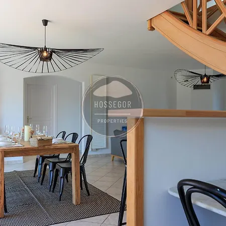 Fougeres - - Piscine Ferienhaus *